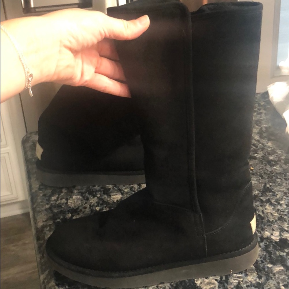 Black Uggs - image 4